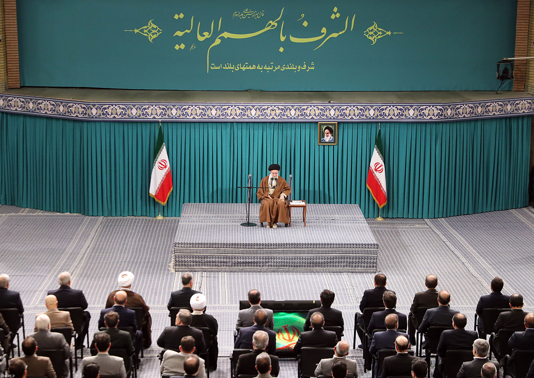 دیدار فعالان اقتصادی و تولیدکنندگان با رهبر انقلاب