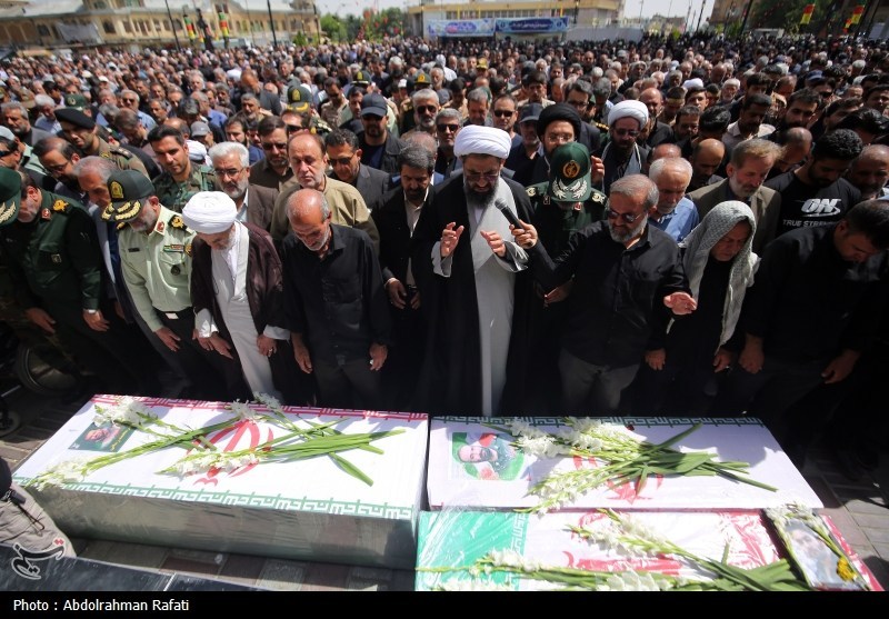 تشییع پیکر شهدای حملات رژیم صهیونیستی در همدان