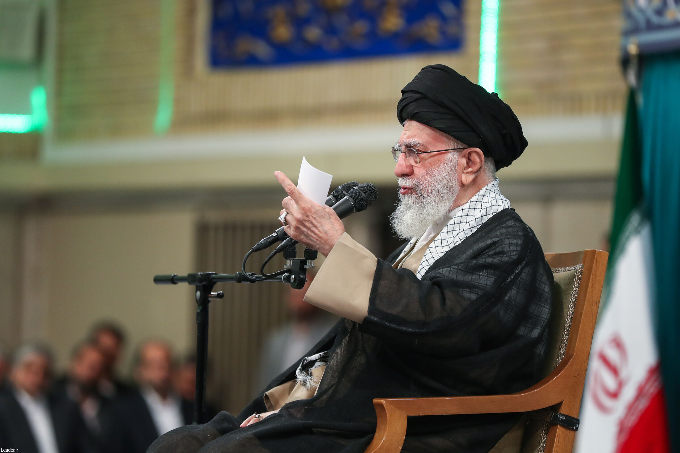 تصاویری از دیدار هزاران نفر از کارگران با رهبر انقلاب