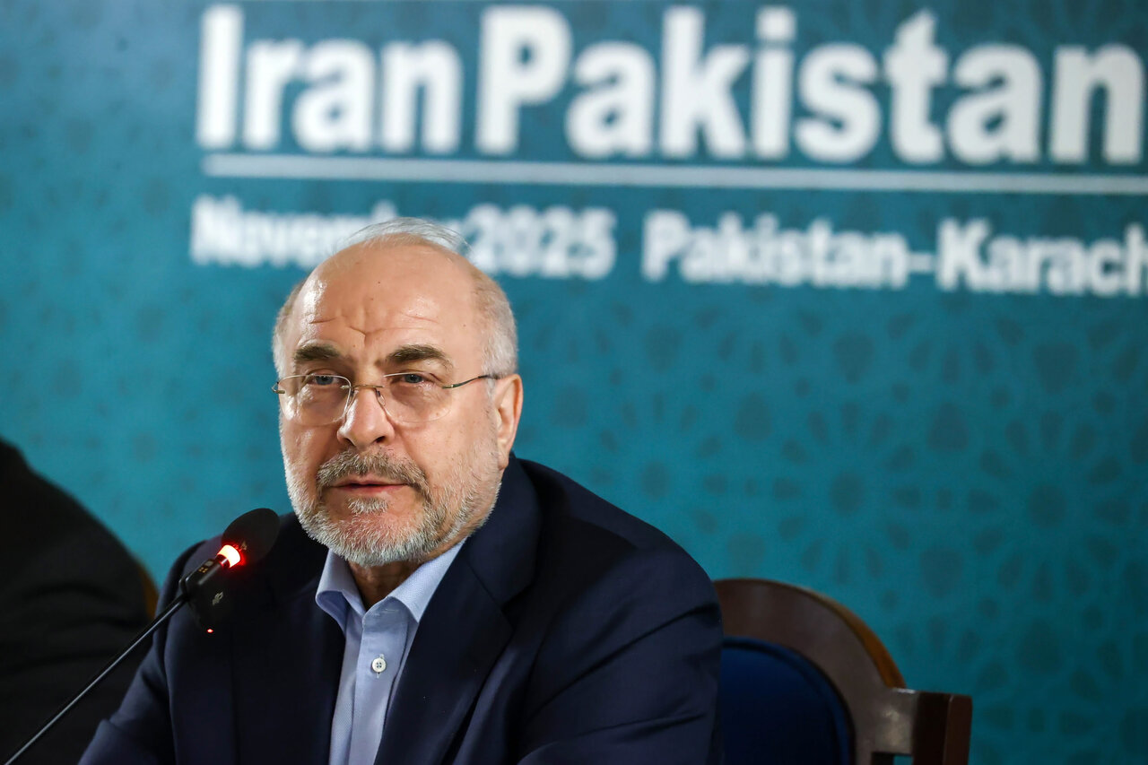 نشست قالیباف با فعالان اقتصادی پاکستان و ایران