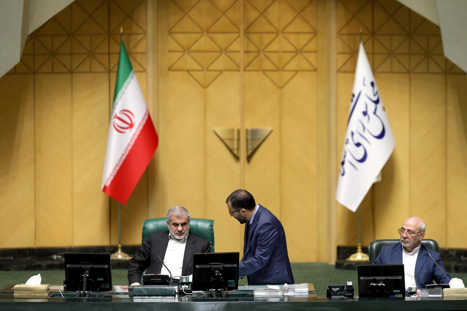 صحن علنی مجلس یکشنبه ۲۷ فروردین  