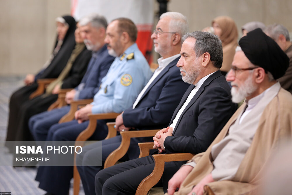 دیدار رئیس‌جمهور و اعضای هیئت دولت با رهبر انقلاب