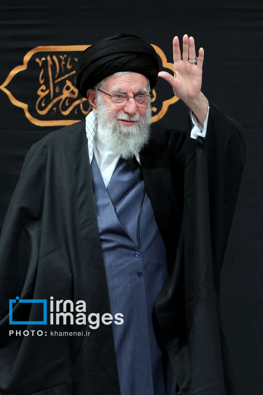 دومین شب عزاداری ایام فاطمیه با حضور رهبر انقلاب