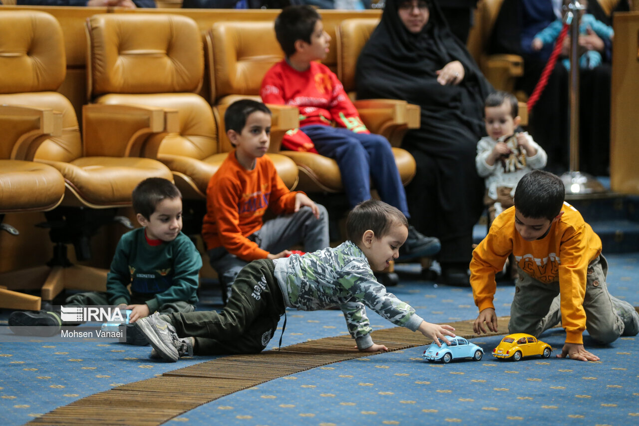 دومین جایزه ملی جوانی جمعیت با حضور رئیسی