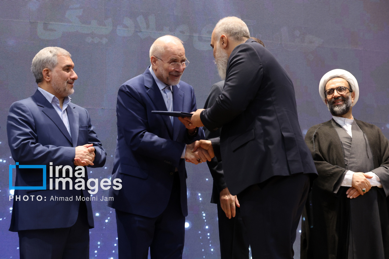 تجلیل قالیباف از پژوهشگران برتر 