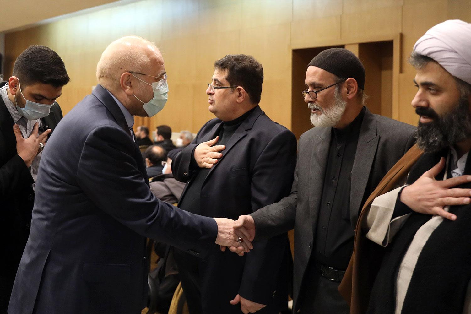 حضور قالیباف در مراسم ختم پدر سیدمصطفی آقامیرسلیم