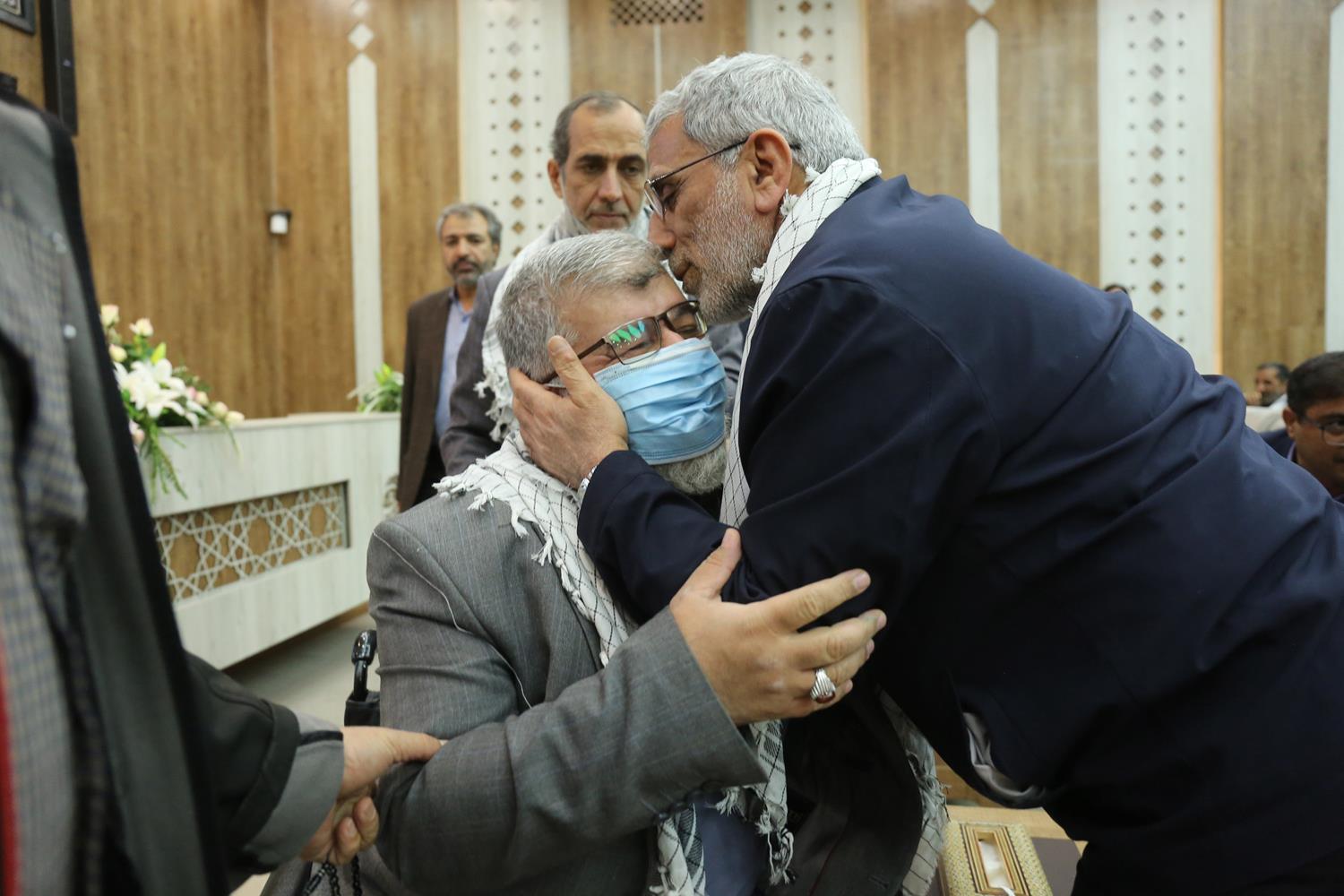 حضور سردار قاآنی و قالیباف در جمع «یاران خراسانی»