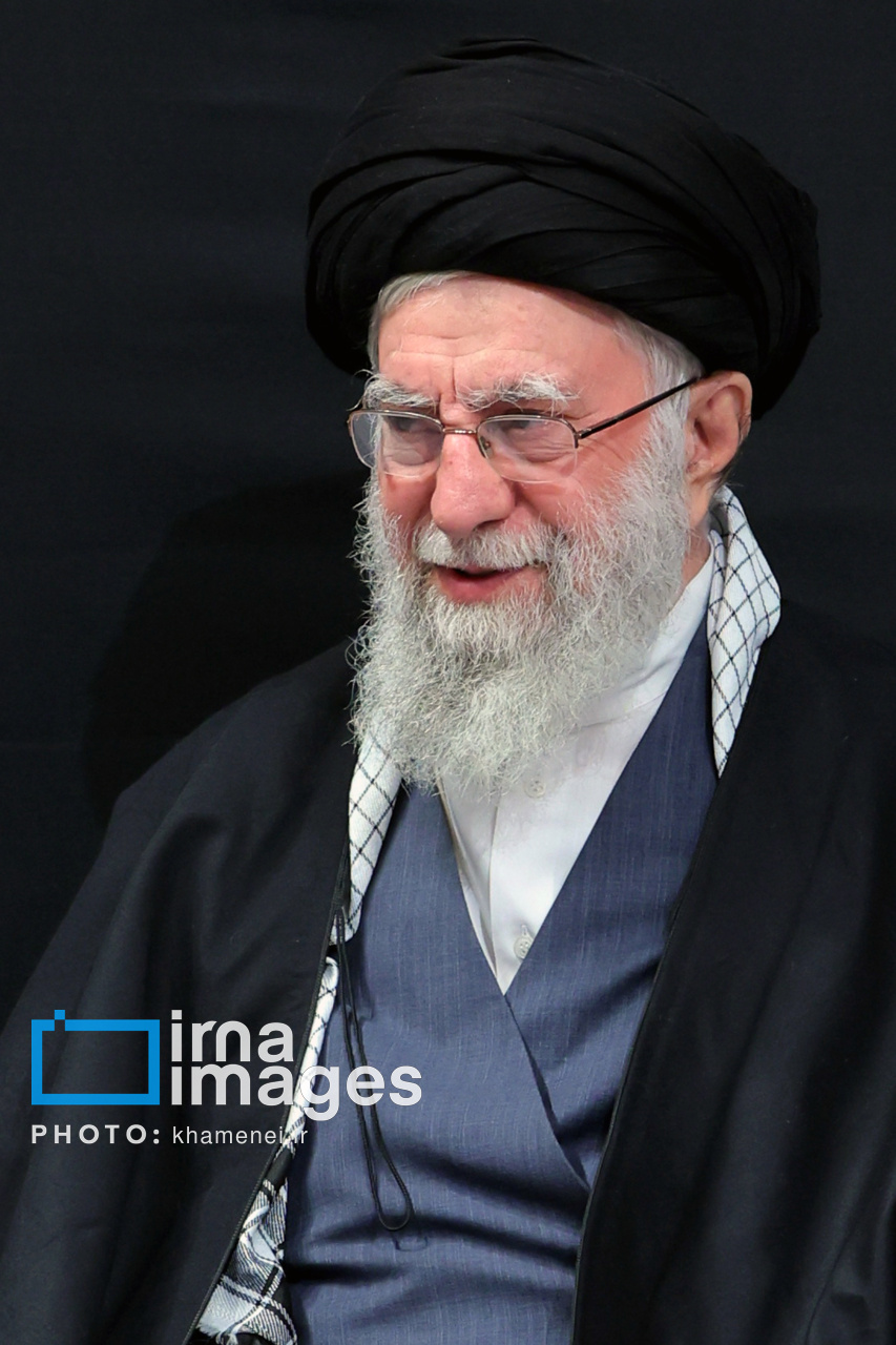 دومین شب عزاداری ایام فاطمیه با حضور رهبر انقلاب