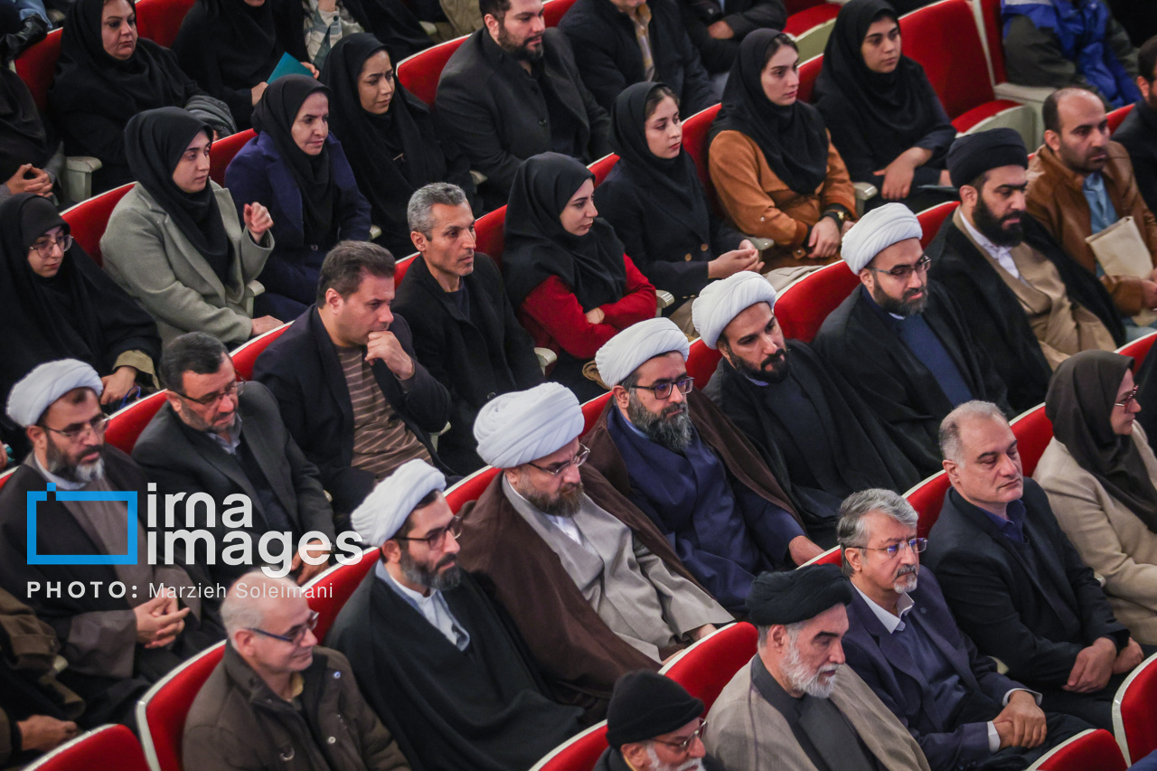 اختتامیه جایزه کتاب سال 