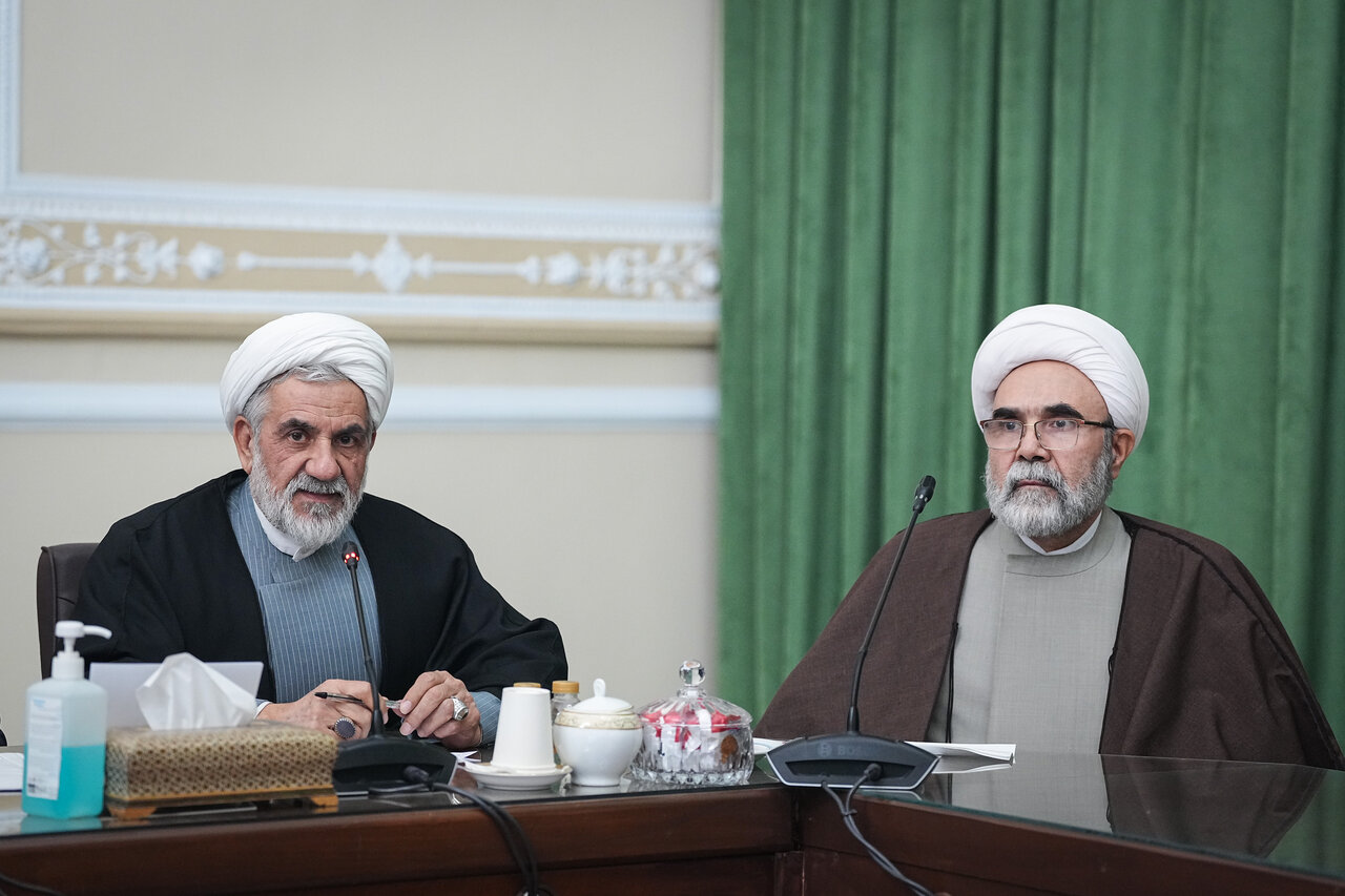 دیدار اعضای شورای هماهنگی یوم الله دهه فجر با قالیباف