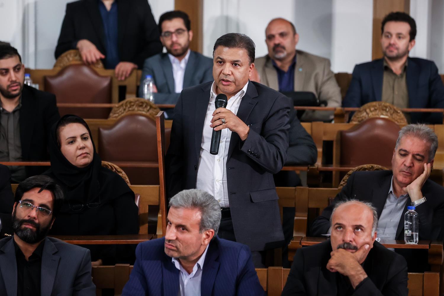 برگزاری نشست تعاون و حکمرانی مردم در مدار قانون با حضور قالیباف