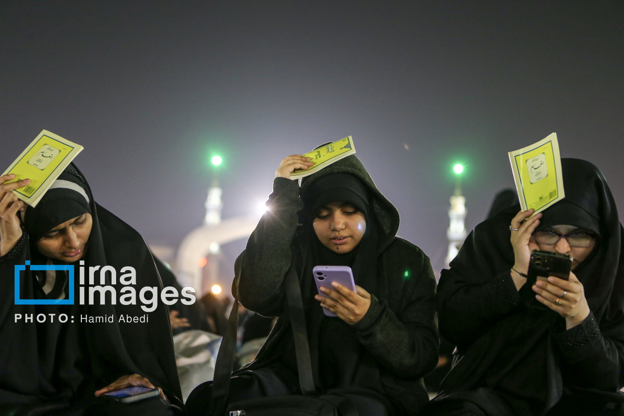 احیای شب بیست و یکم رمضان در مسجد جمکران