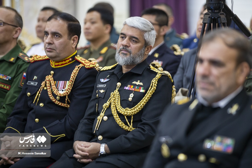 دیدار وابستگان خارجی نظامی با دریادار ایرانی