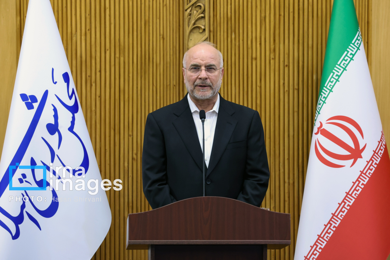 عزیمت رئیس مجلس شورای اسلامی به اندونزی