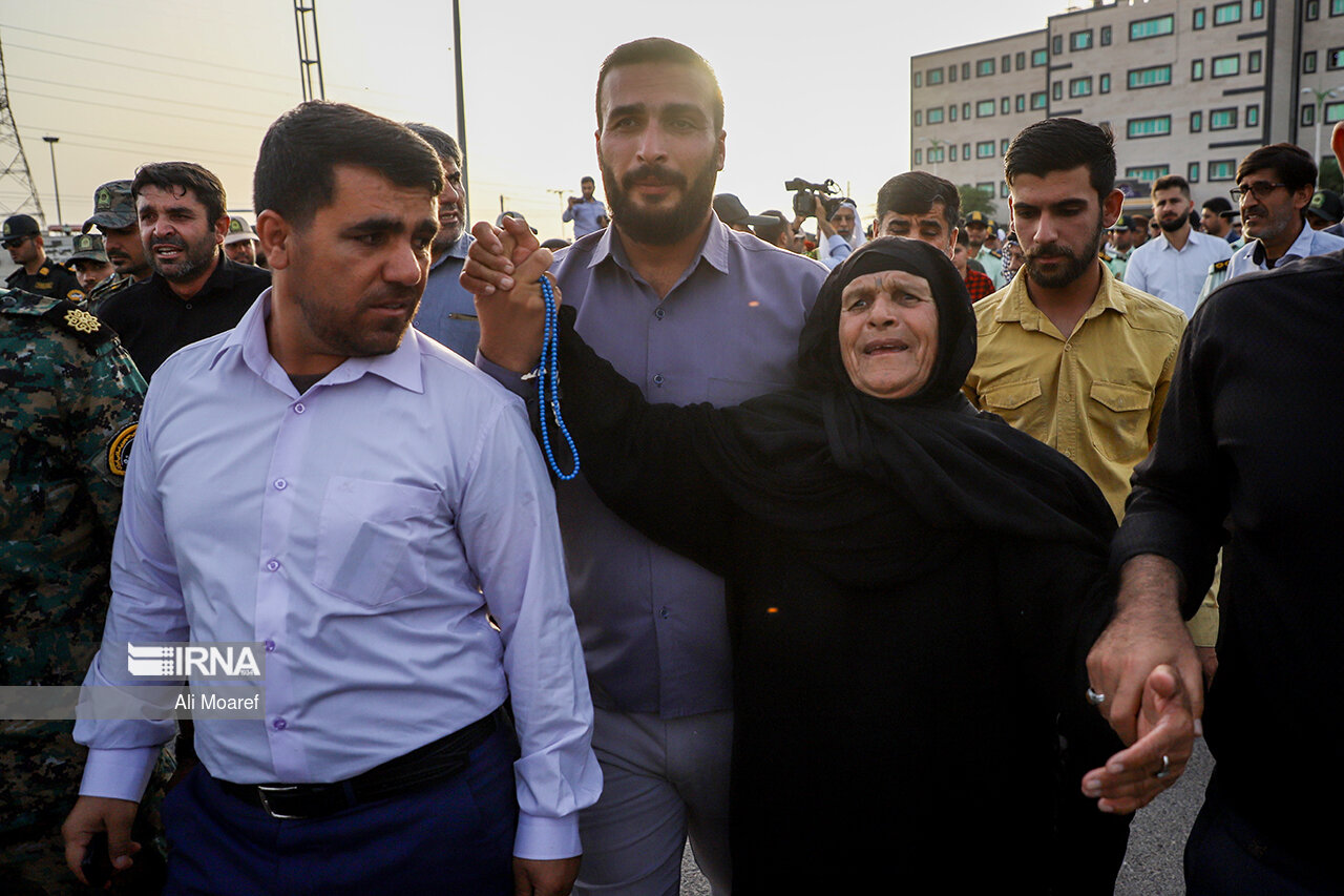 تشییع پیکر شهید محمد قنبری در اهواز