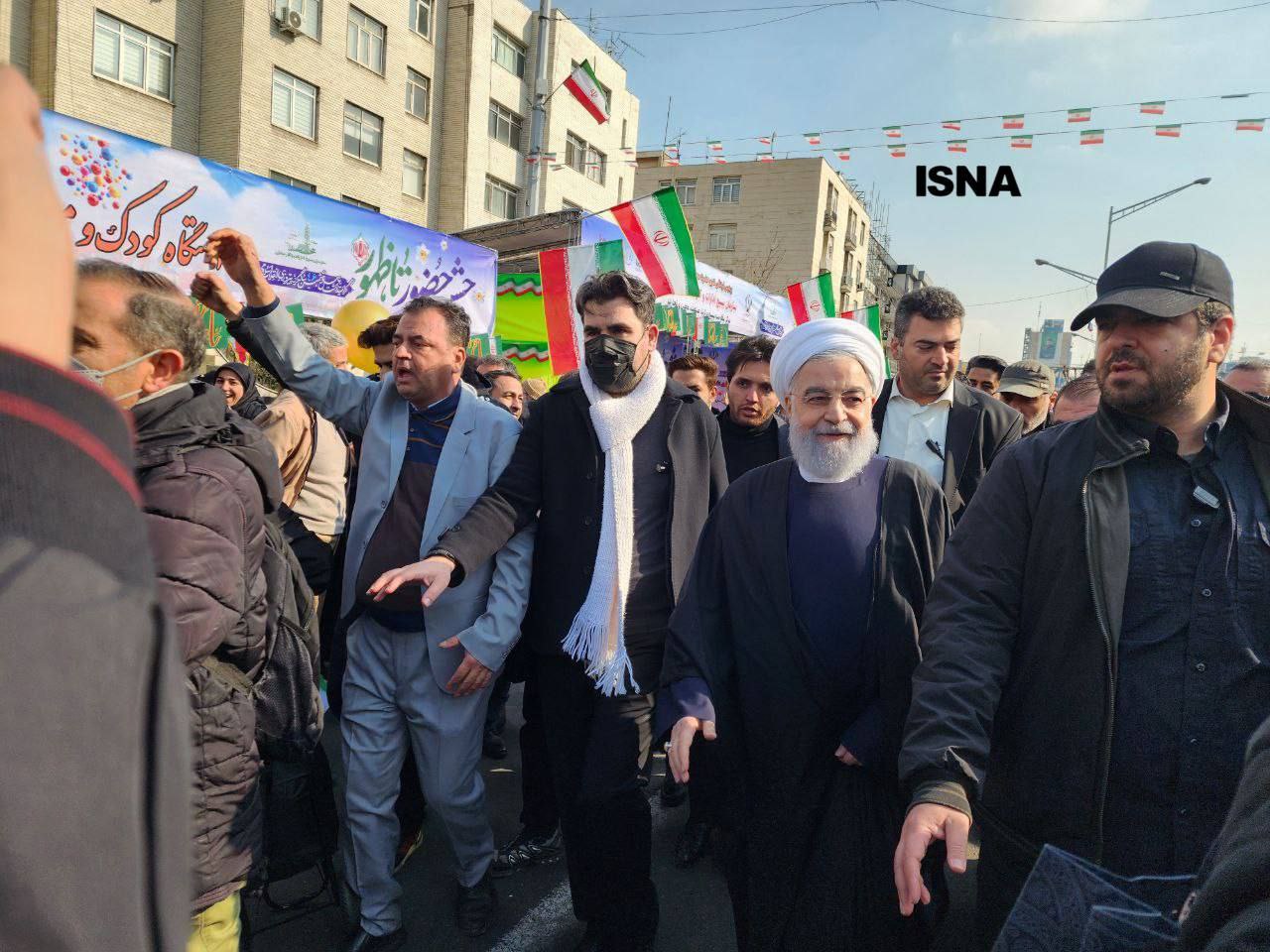  حضور مسئولین در راهپیمایی ۲۲ بهمن
