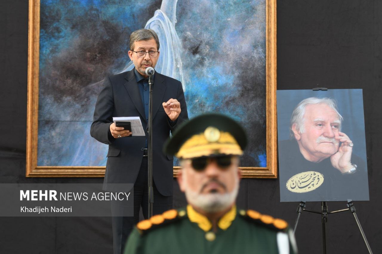 مراسم تشییع پیکر استاد «محمود فرشچیان» در اصفهان