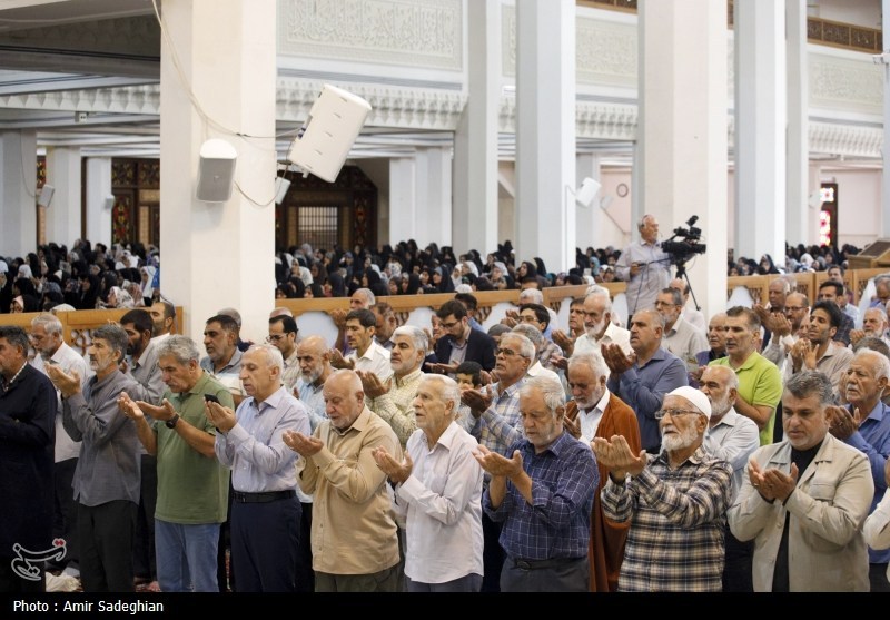 تصاویر نماز عید سعید قربان در حرم حضرت شاهچراغ (ع)