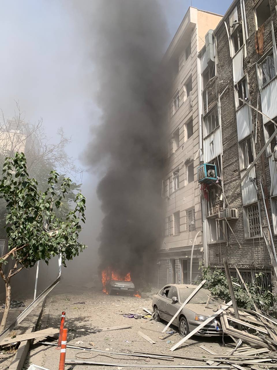 انفجار در محدوده خیابان ولیعصر تهران