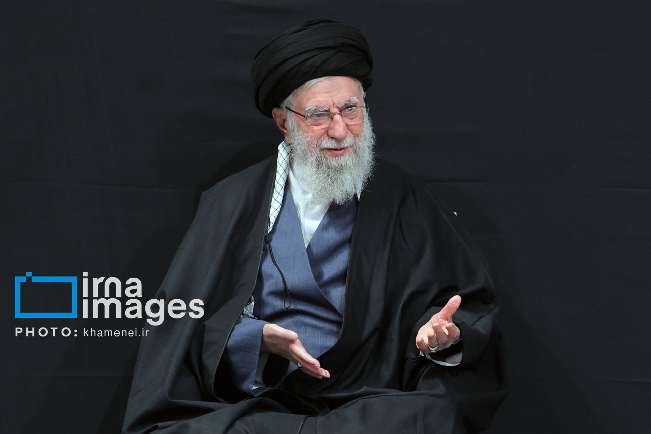 دومین شب عزاداری ایام فاطمیه با حضور رهبر انقلاب