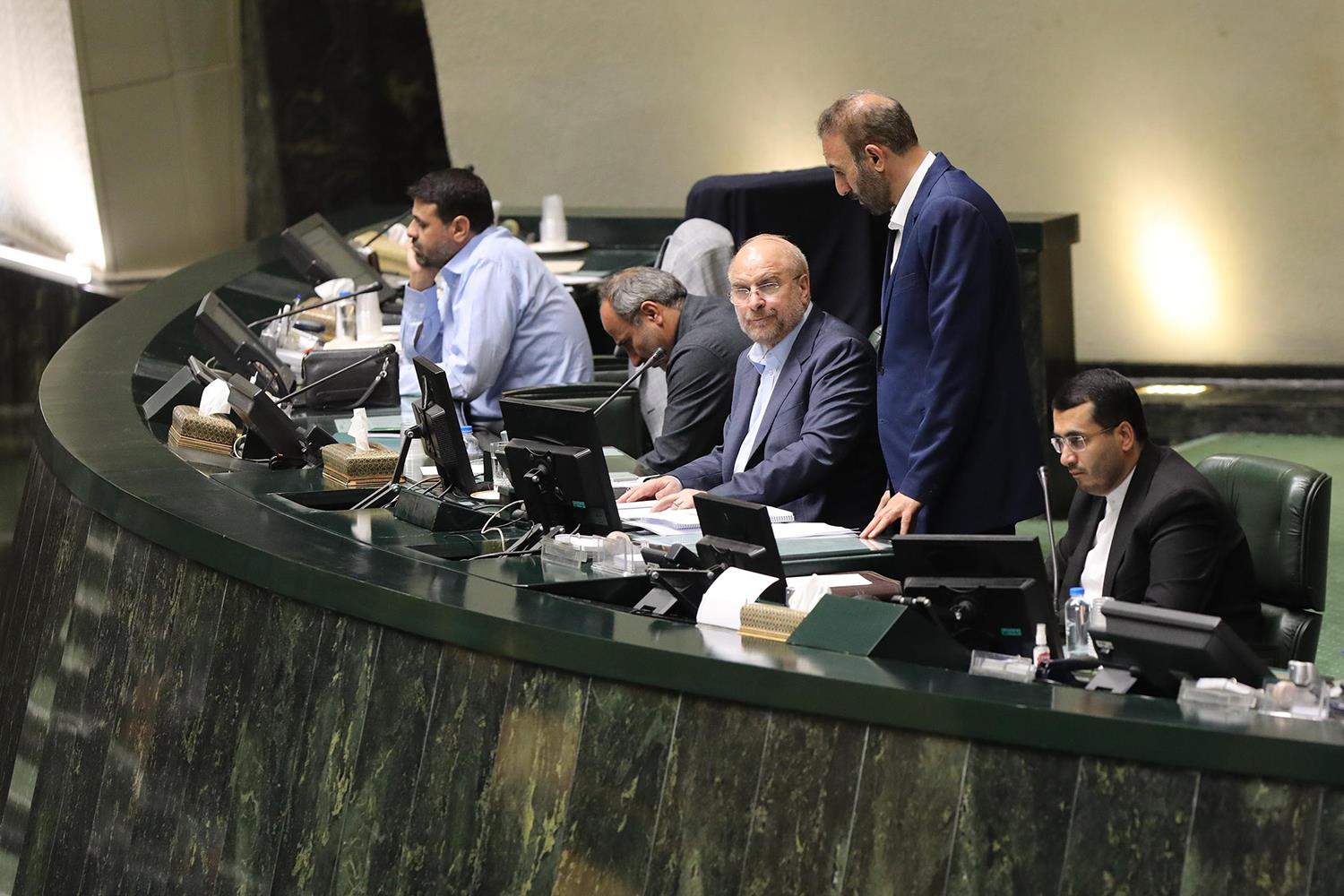 نشست بررسی برنامه هفتم توسعه در مجلس 