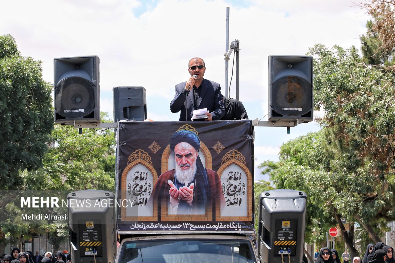 دسته عزاداری سالگرد ارتحال امام خمینی (ره) در زنجان