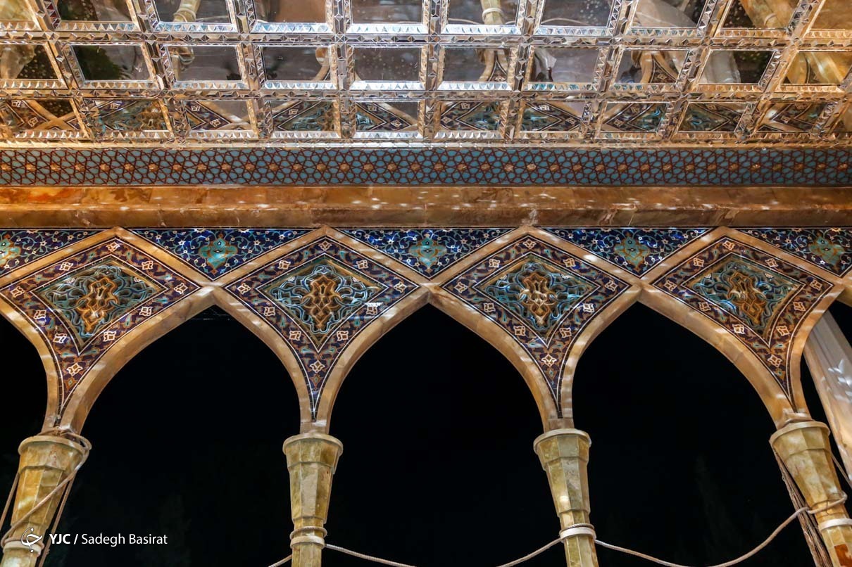 آرامگاه صائب تبریزی