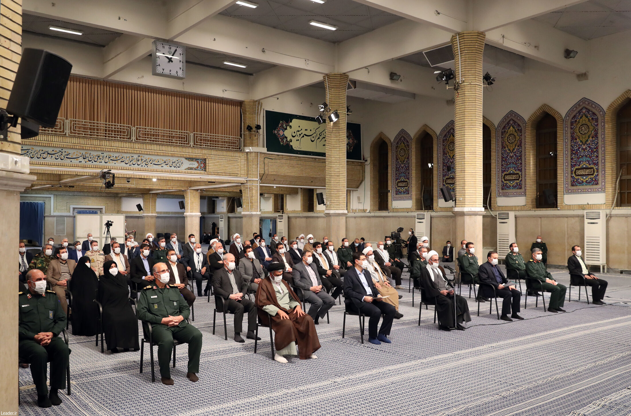 دیدار دست‌اندرکاران کنگره‌ شهدای ایلام با رهبر انقلاب