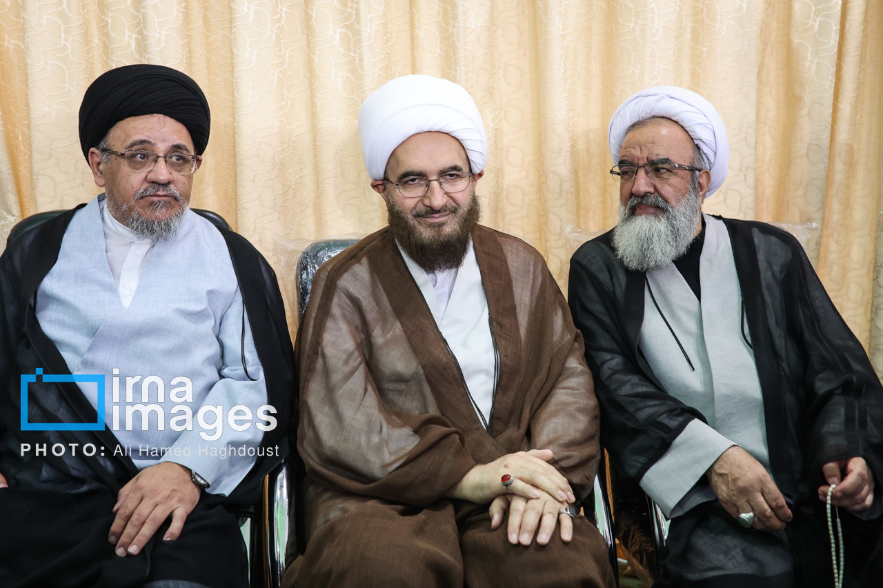 مراسم سالگرد شهدای خدمت در مصلای تبریز 