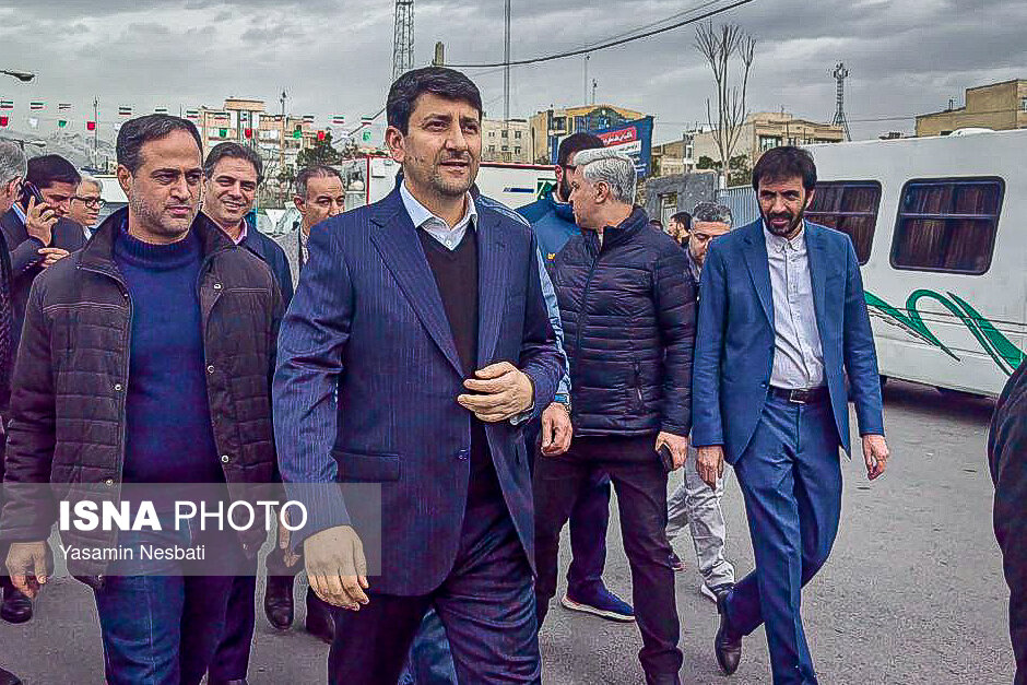 حضور جمعی از مسئولان در راهپیمایی ۲۲ بهمن - تهران