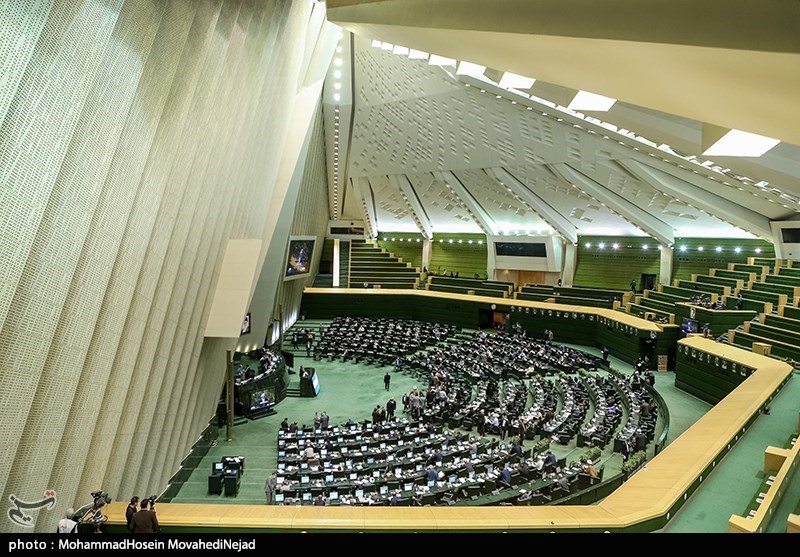 جلسه علنی مجلس با حضور وزیر ارتباطات