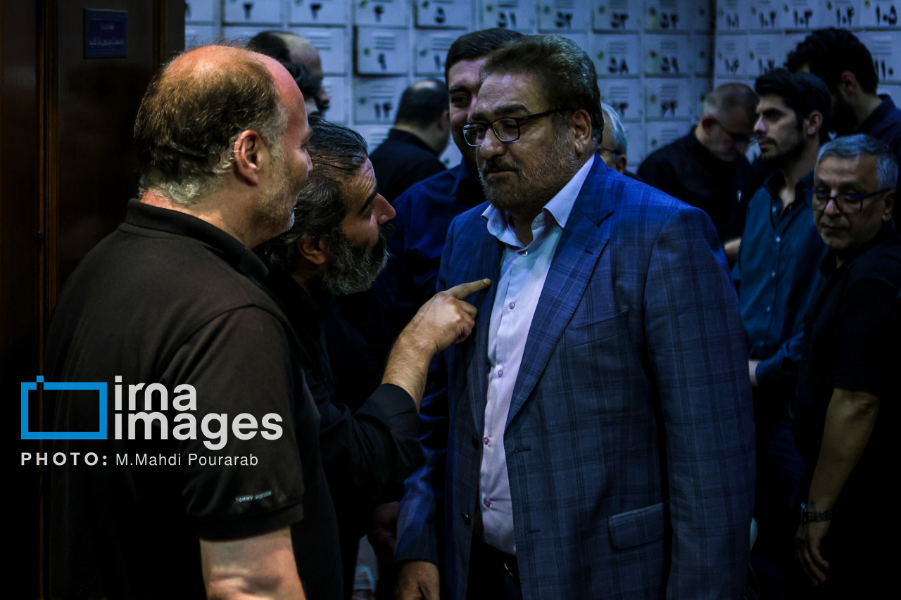 قالیباف و پزشکیان در مجلس ترحیم احمد توکلی