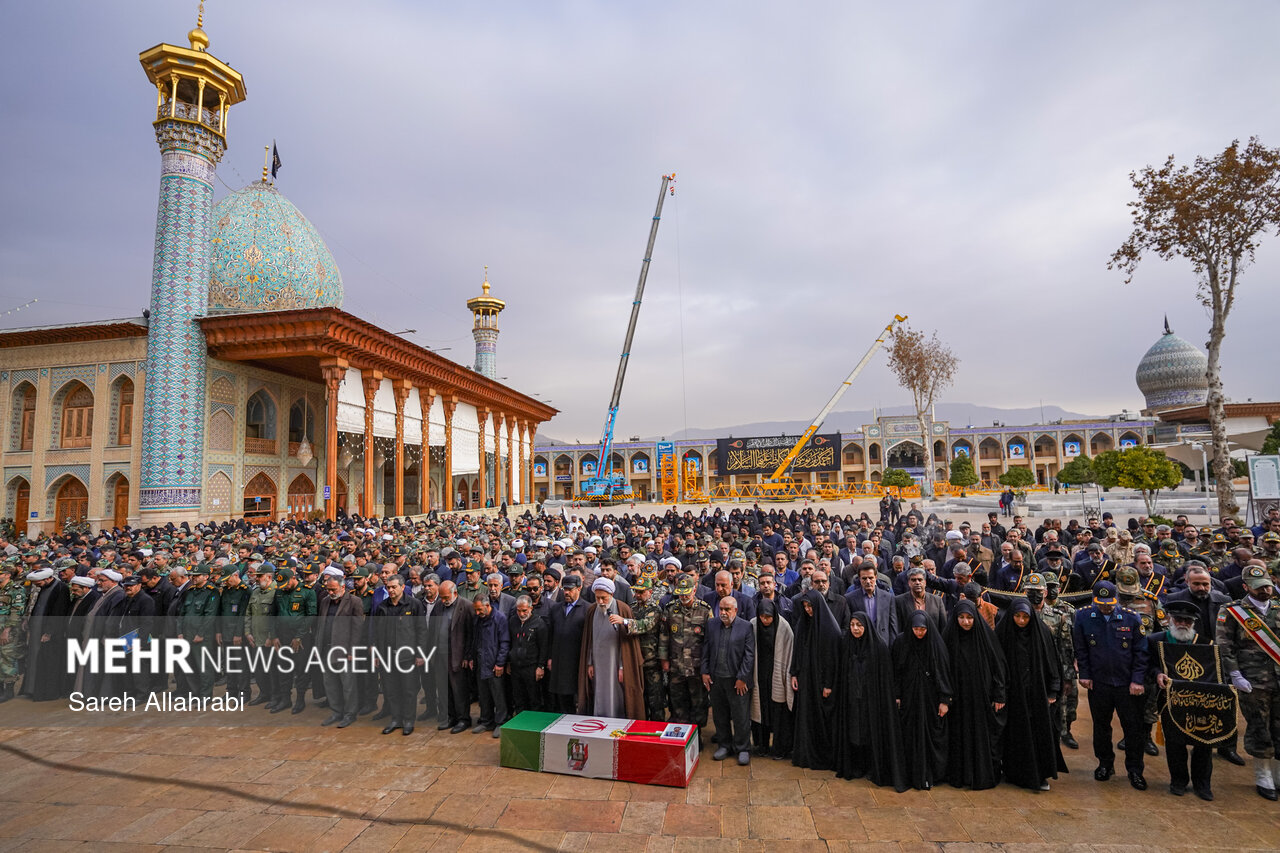 تشییع شهید ارتشی مدافع امنیت در شیراز