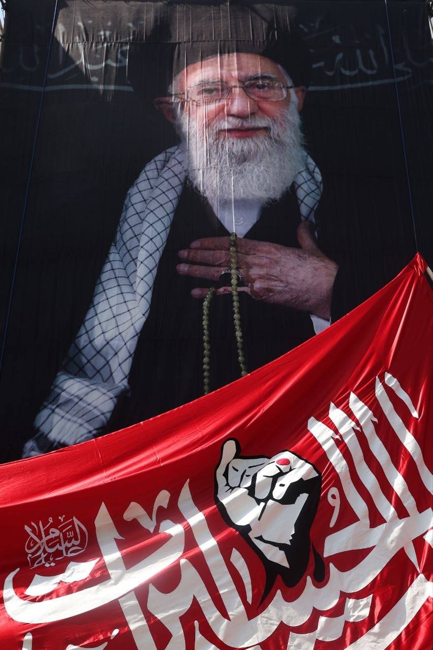 برافراشتن پرچم خونخواهی رهبر شهید انقلاب