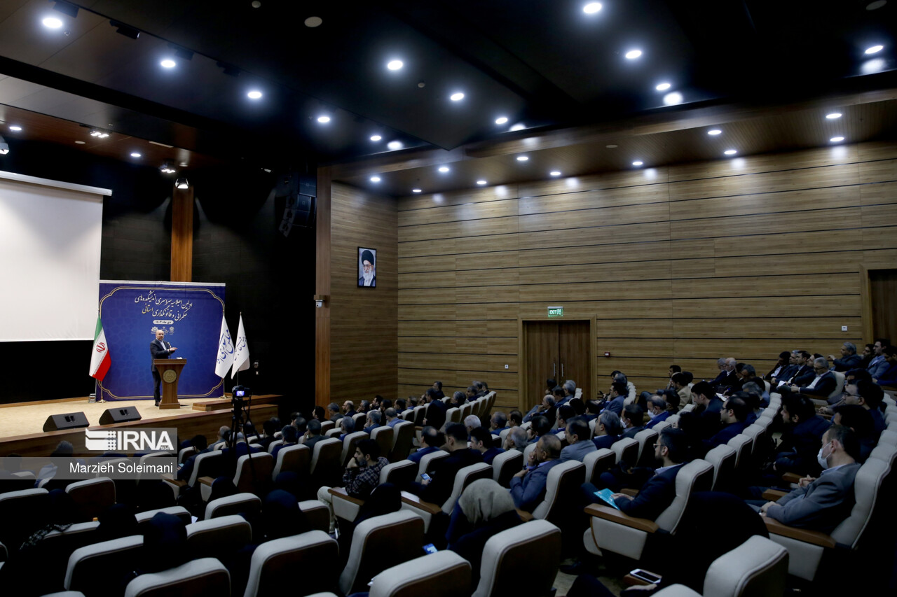 حضور قالیباف در اجلاس سراسری اندیشکده‌های حکمرانی