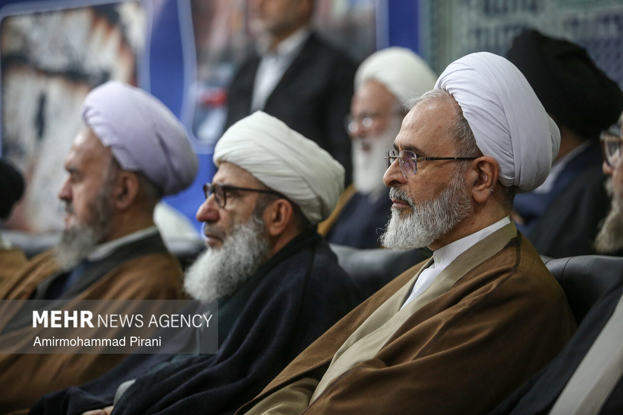 اجتماع حوزویان قم در محکومیت اهانت به قرآن و ولایت