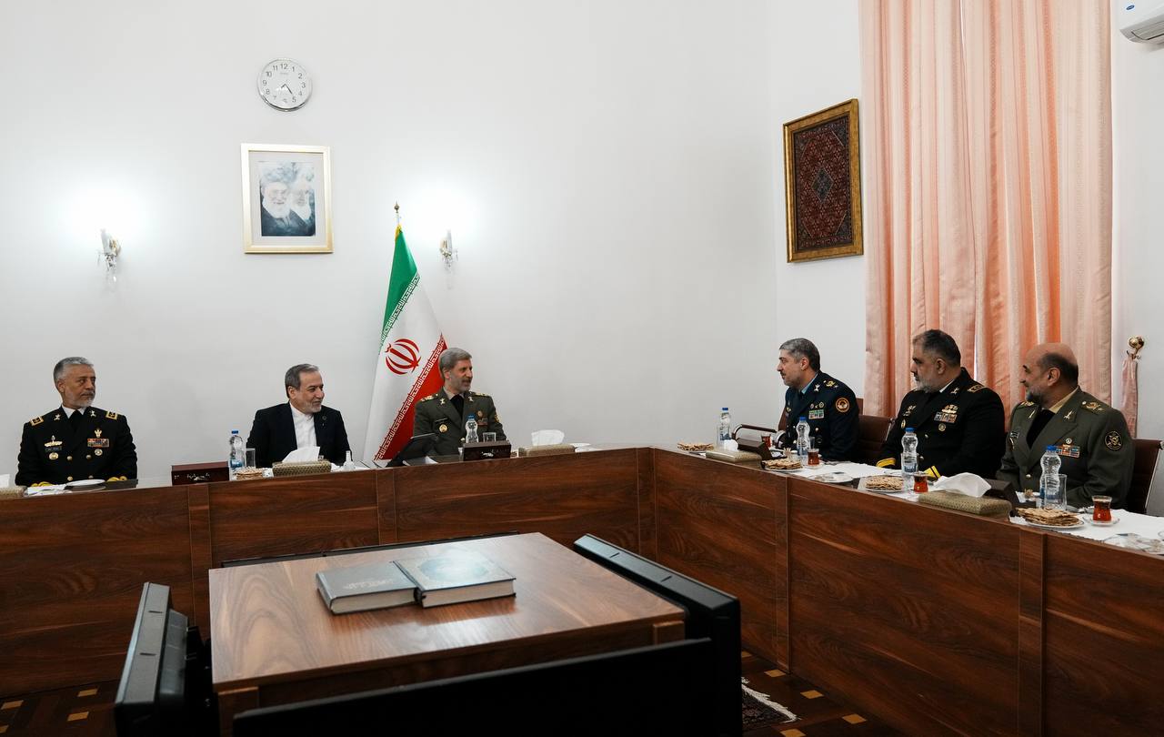 میزبانی عراقچی از فرماندهان ارشد ارتش