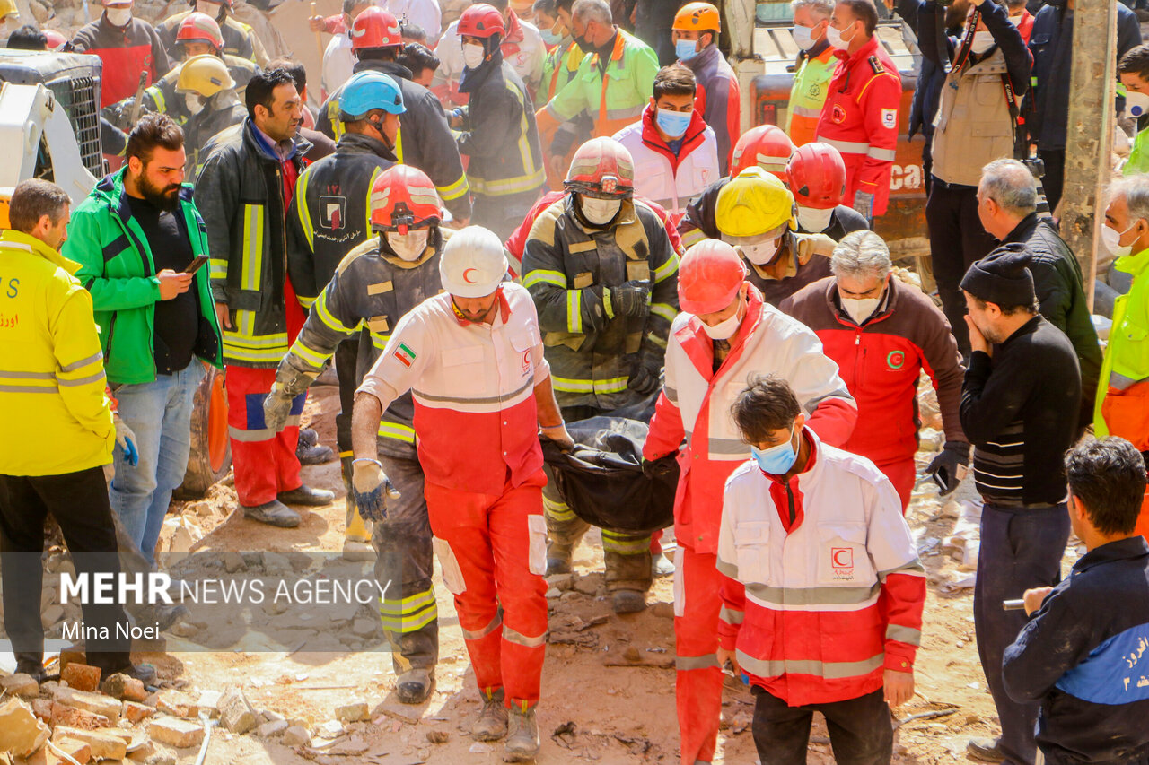 تصاویری از انفجار مهیب ساختمان در تبریز