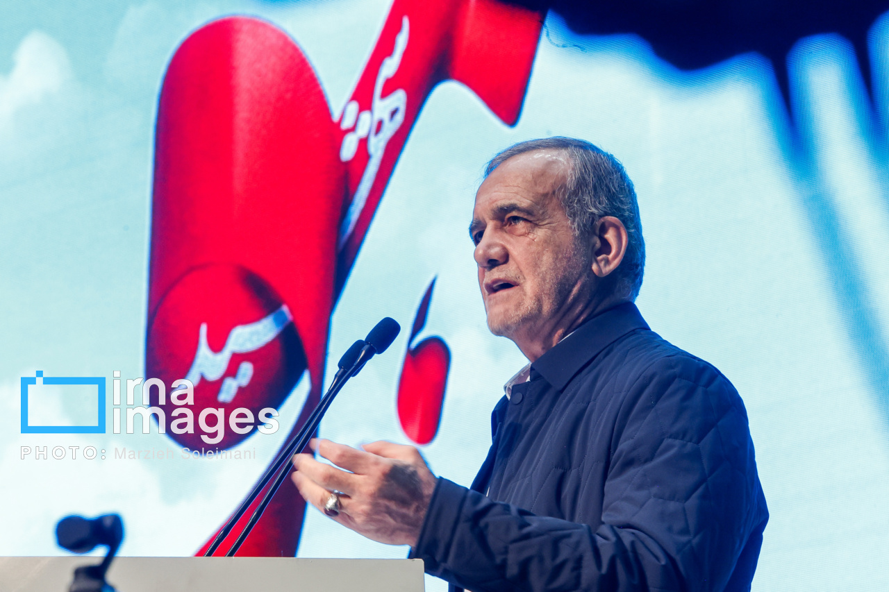 مسعود پزشکیان در مراسم بزرگداشت روز شهید 