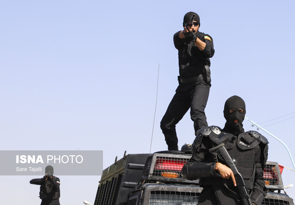 رژه نیروهای مسلح در استان‌ها