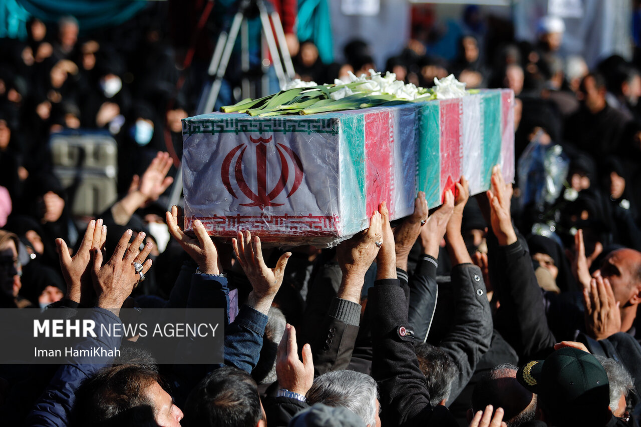 تشییع پیکر مطهر ۳۰۰ شهید گمنام دفاع مقدس در سراسر کشور