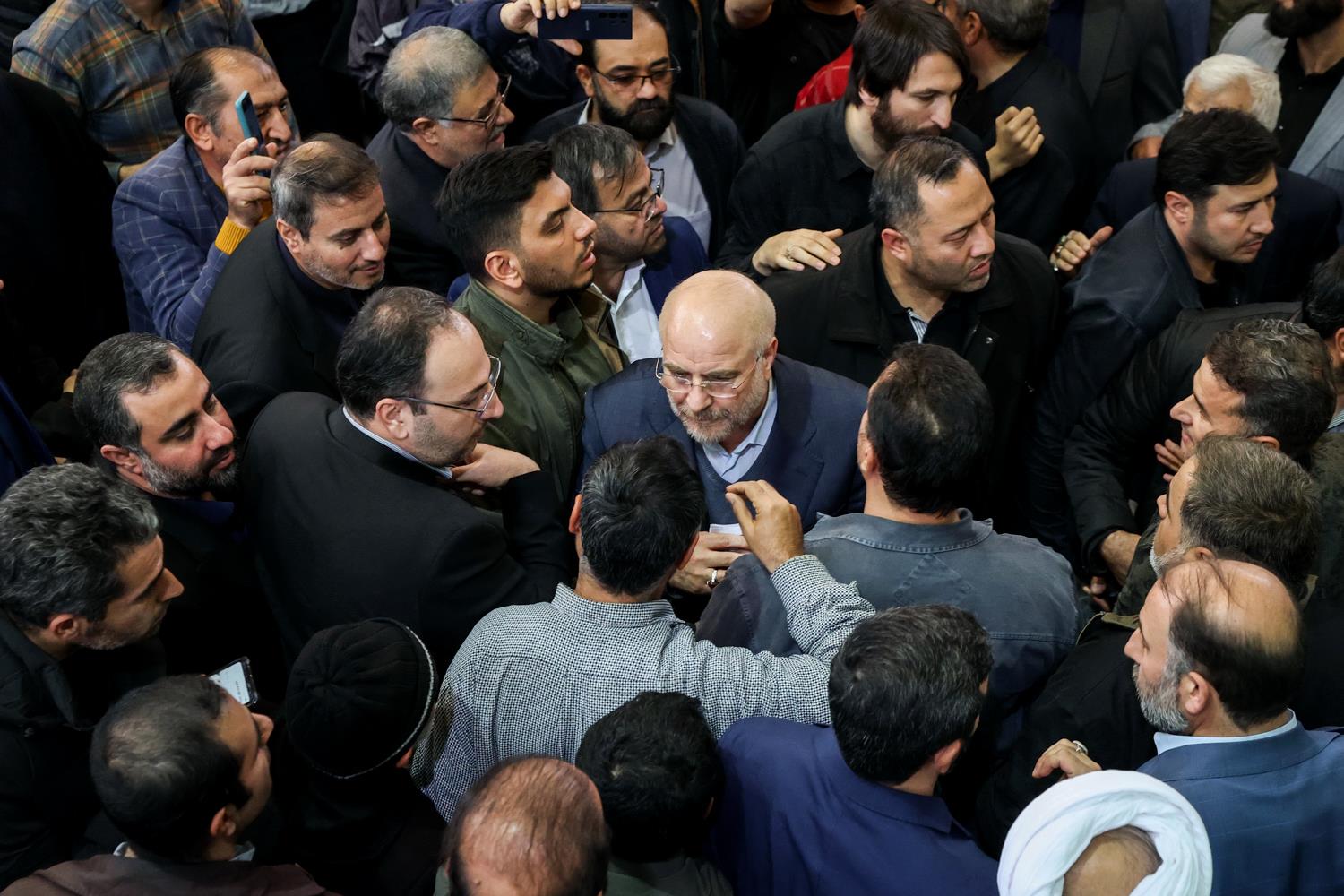 حضور قالیباف در نماز جمعه اسلامشهر 