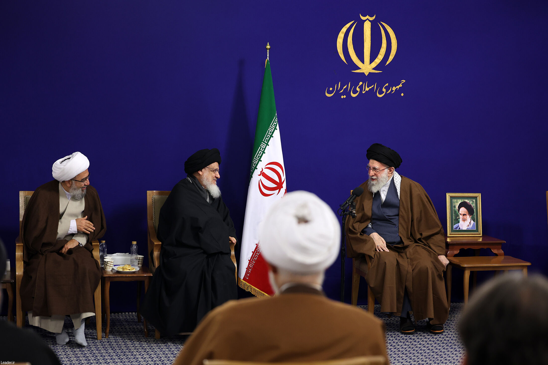 دیدار اعضای کنگره بزرگداشت آیت‌الله میلانی با رهبر انقلاب