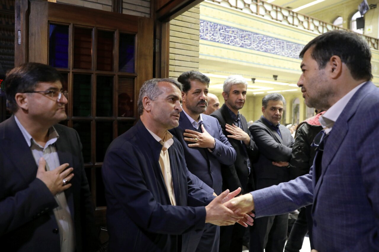 مراسم گرامیداشت درگذشت فرزند نماینده مردم لردگان در مجلس