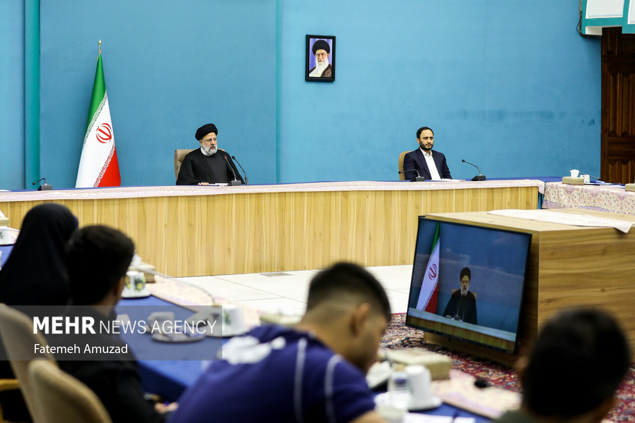 دیدار نوجوانان با رییس جمهور