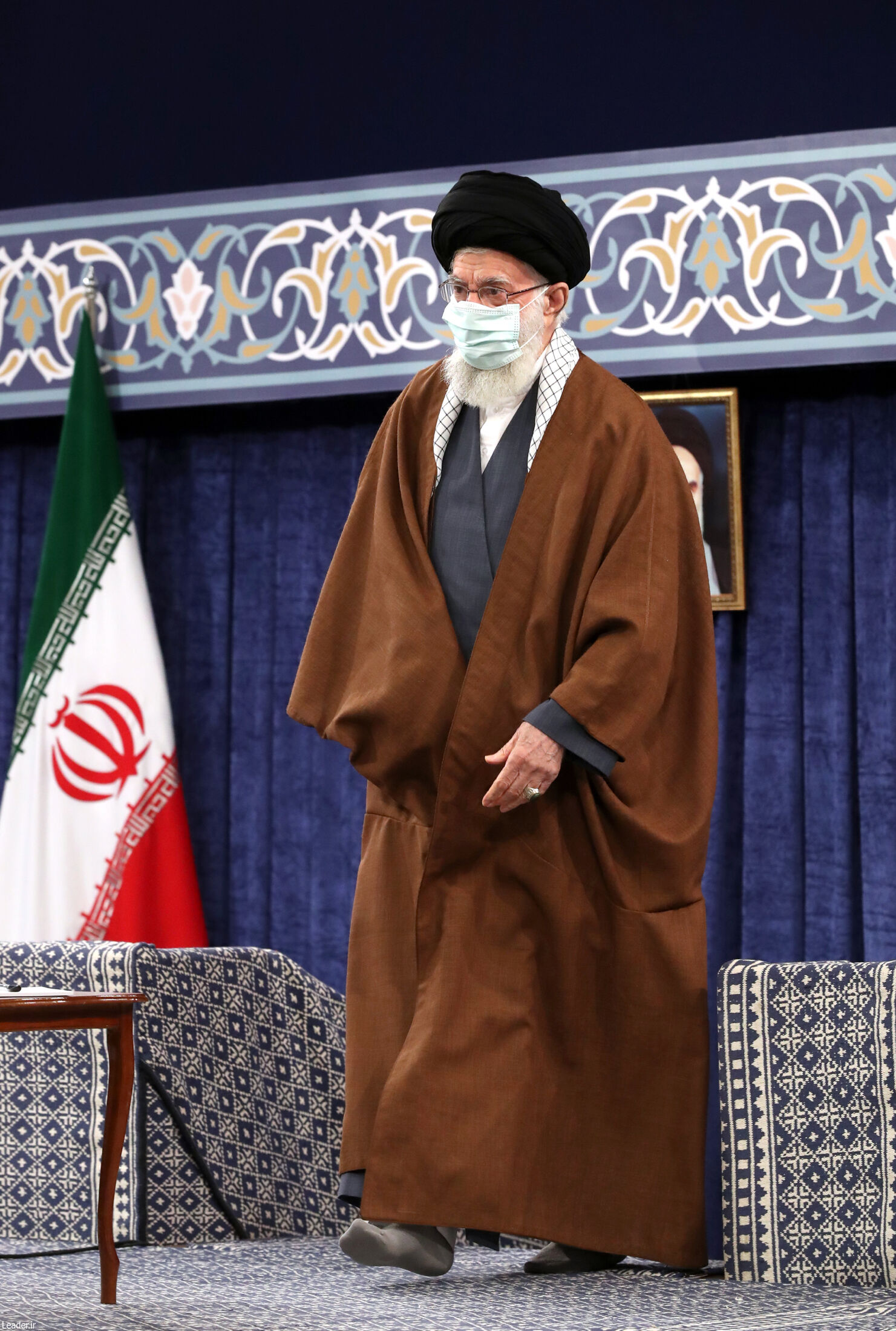 دیدار پرستاران و خانواده‌ شهدای مدافع سلامت با رهبر انقلاب