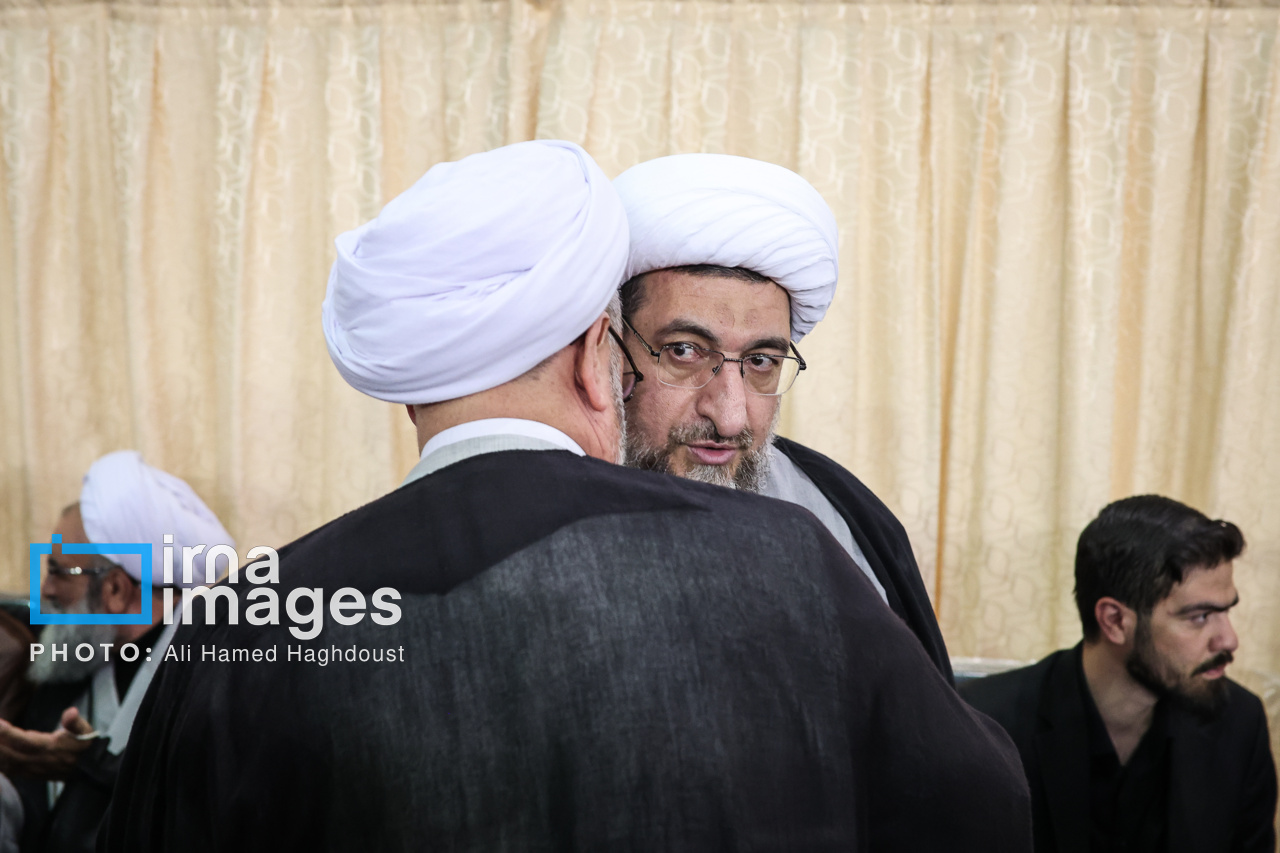 مراسم سالگرد شهدای خدمت در مصلای تبریز 