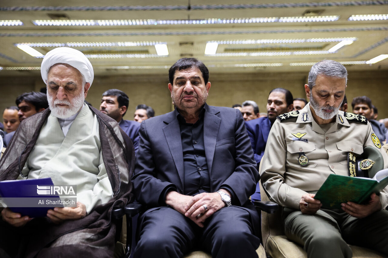 مراسم ترحیم والده «وحید حقانیان»