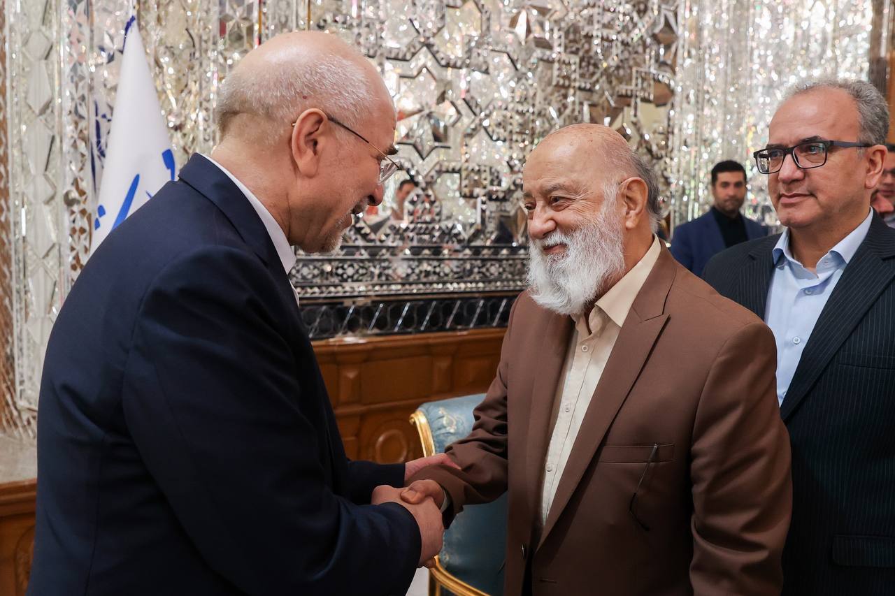 دیدارهای نوروزی جمعی از مسئولان نظام با قالیباف