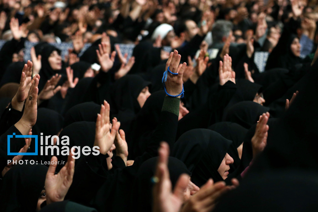نخستین شب عزاداری ایام فاطمیه با حضور رهبر انقلاب